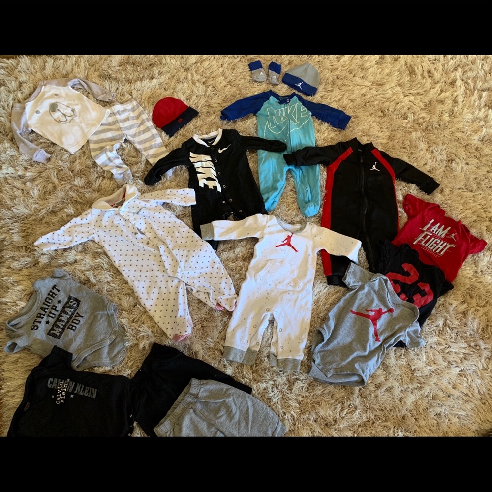 Lot of baby boy clothes gently used no stains